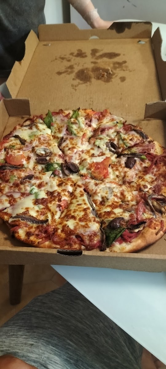 Castello Pizza & Gelato-8